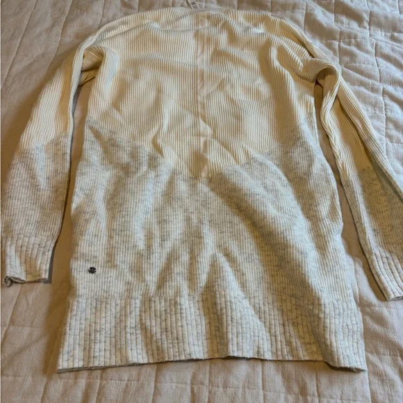 Lululemon Athletica Cream V-Neck Sweater - Picture 3 of 3